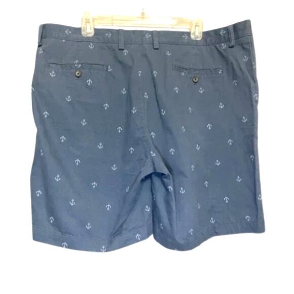 Amazon Essentials Chino Shorts Flat Front Nautical Anchor Blue White Men's 42 - Picture 4 of 9